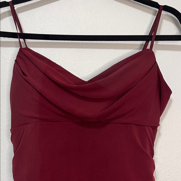 Emerald Sundae Burgundy Mini Dress Size Large PTP 17”-19” EUC - Picture 3 of 10